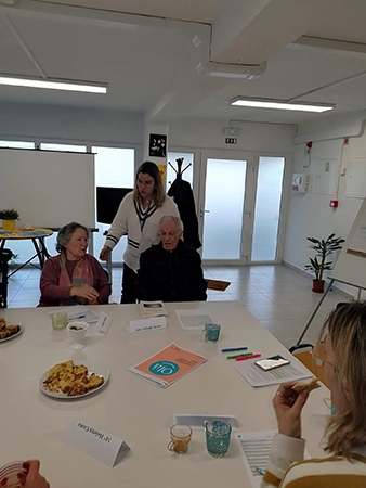 GRUPOS TERAPÊUTICOS “Conversa Puxa Conversa”