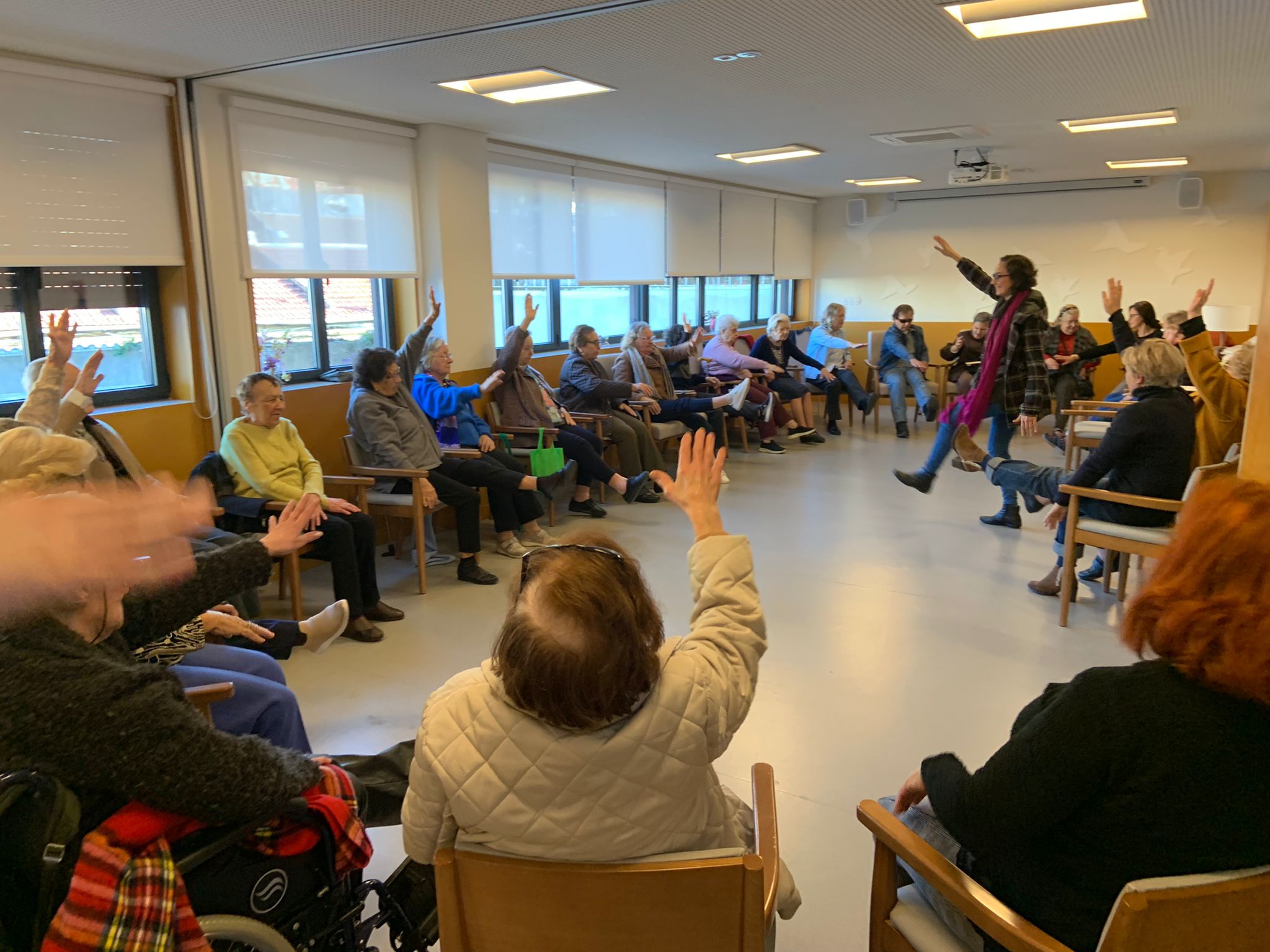 No passado dia  a Associação Coração Amarelo Delegação de Lisboa, participou na primeira sessão de trabalho do Conselho Municipal para a Pessoa Idosa, que terá como principal objetivo estimular a participação efetiva, bem como, a discussão e reflexão em torno dos desafios da Longevidade e do Envelhecimento.