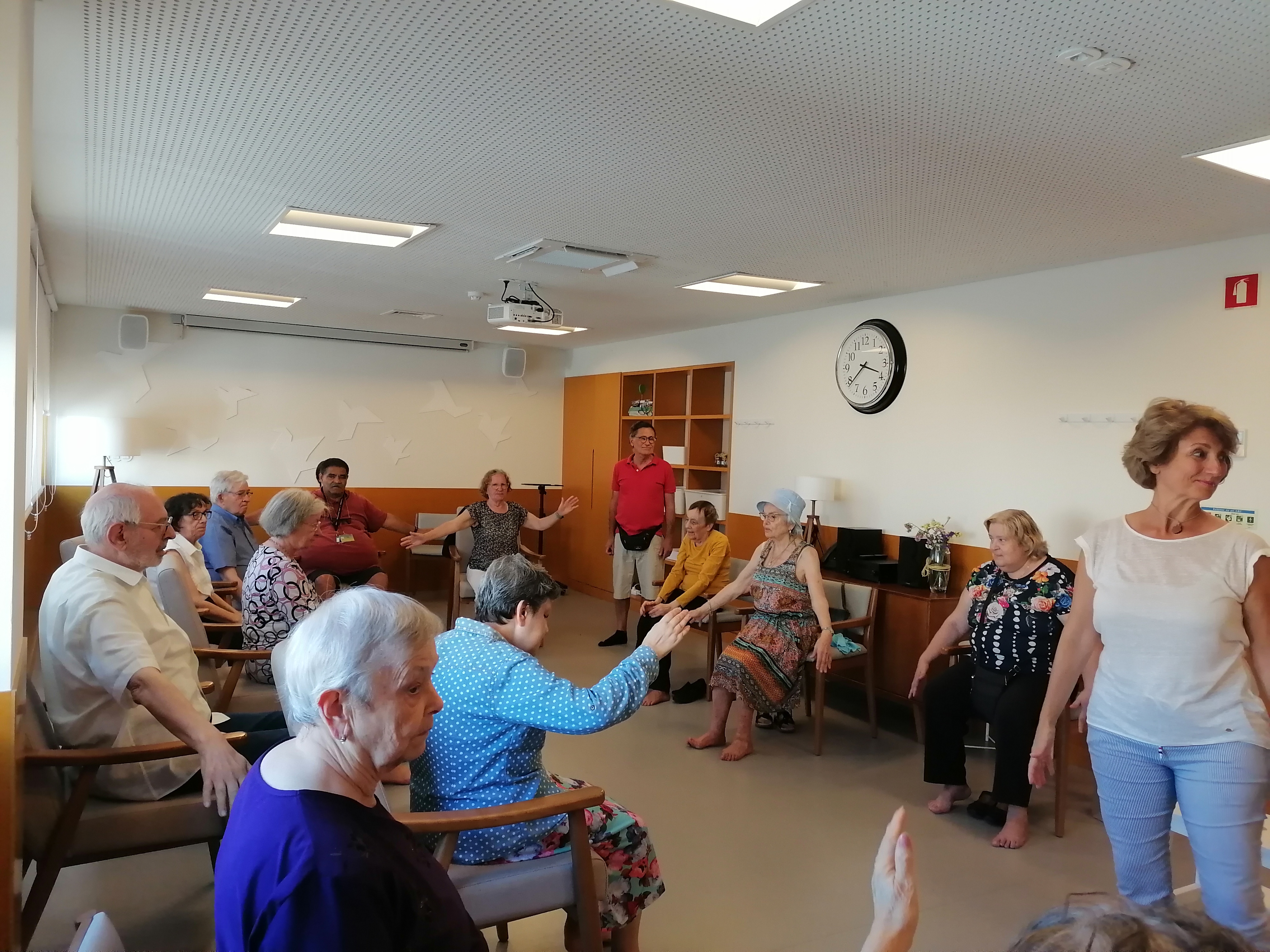 No passado dia  a Associação Coração Amarelo Delegação de Lisboa, participou na primeira sessão de trabalho do Conselho Municipal para a Pessoa Idosa, que terá como principal objetivo estimular a participação efetiva, bem como, a discussão e reflexão em torno dos desafios da Longevidade e do Envelhecimento.