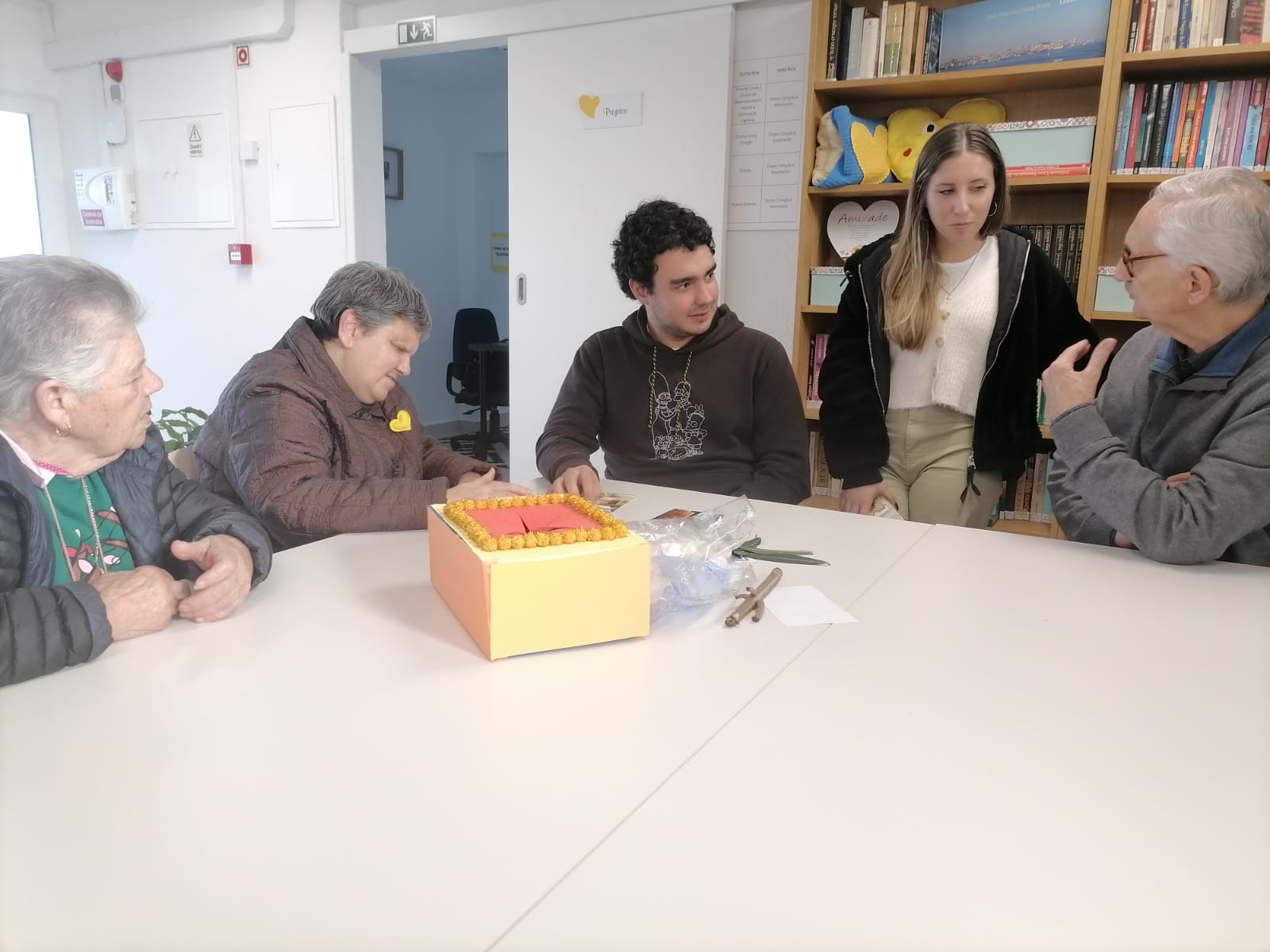 Programa Intergeracional “Ao Encontro – Parceria com a Associação Resgate”