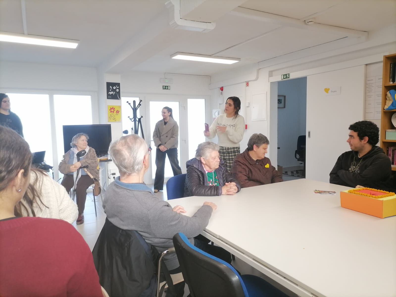 Programa Intergeracional “Ao Encontro – Parceria com a Associação Resgate”