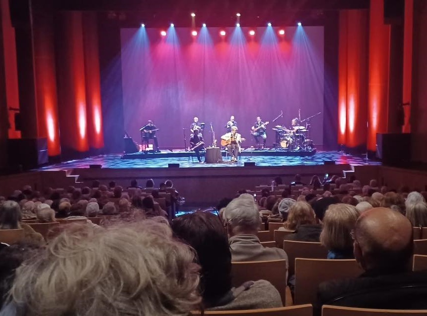 CENTRO CULTURAL OLGA CADAVAL SINTRA DIAS DA IDADE