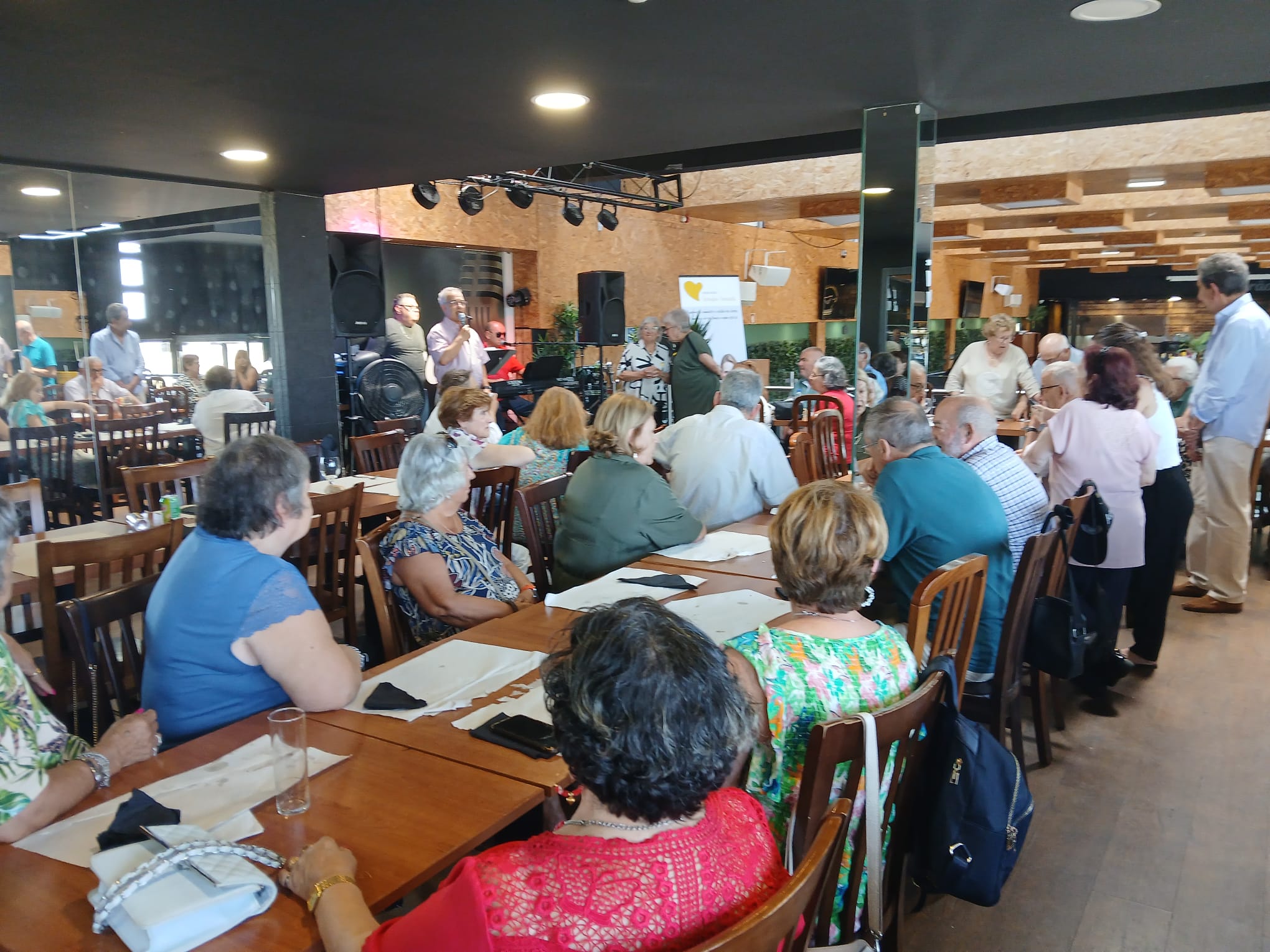 RESTAURANTE WOK CITY CACÉM ALMOÇO DE NATAL