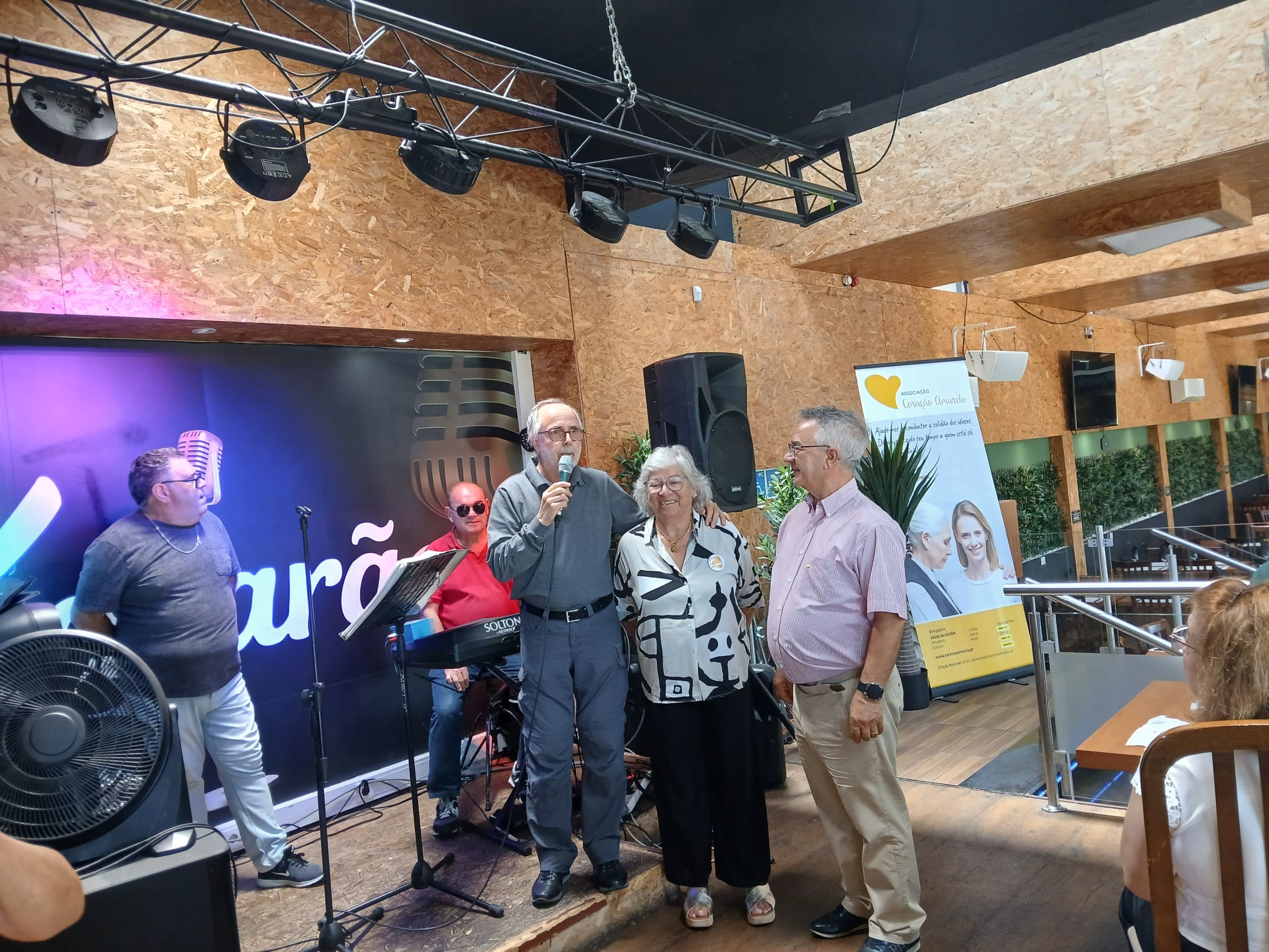 RESTAURANTE WOK CITY CACÉM ALMOÇO DE NATAL