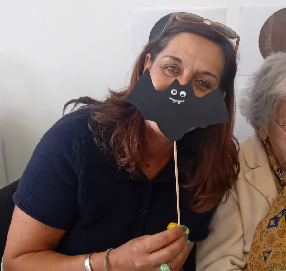 Associação resgate DIA DAS BRUXAS/PÃO POR DEUS